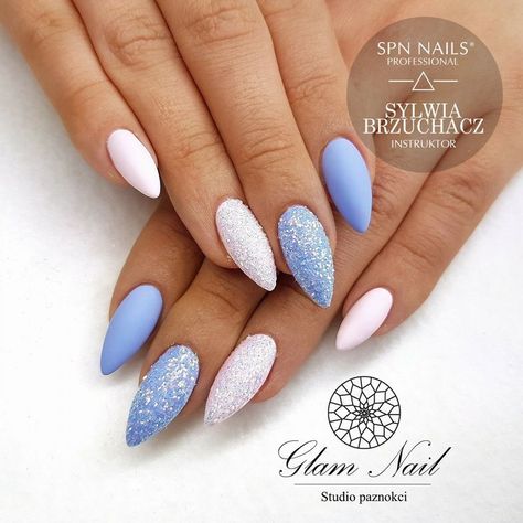 Almond Shape Nails, Easter Nails, Valentine's Day Nails, Gorgeous Nails, Blue Nails, Almond Nails, Winter Nails, Nail Art Design, How To Do Nails