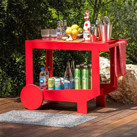 The chic and modern Lollygagger Bar Cart is perfect for your summer get togethers! It’s made of ultra durable high density plastic and is available in a variety of colors. The large wheels have a non-marking neoprene gasket to help create a smooth roll. 🍹🔥✨ #creativeliving #barcart #outdoorentertaining #modernoutdoorfurniture #outdoorfurniture #patio #patioliving #outdoorliving Bathrooms Outdoor, Kids Ottoman, Modern Bar Cart, Pool Areas, Outdoor Mats, Natural Baskets, Serving Cart, Ottoman Cushion, Planter Table