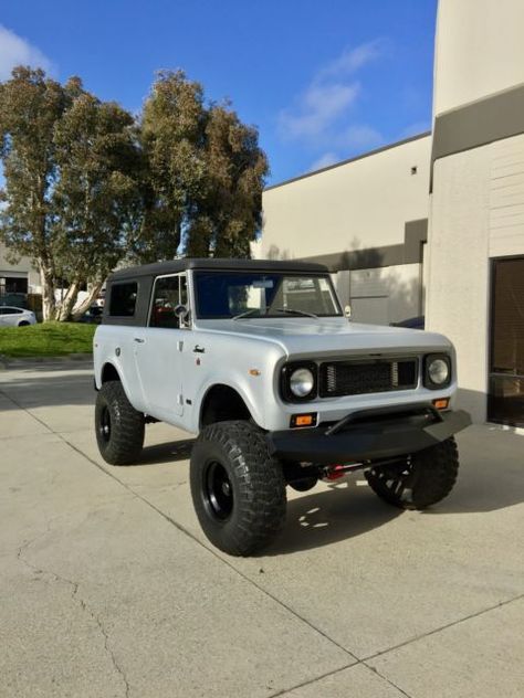 Land Rover Vintage, Bronco Jeep, Scout Truck, Classic 4x4, Scout International, Truck Bed Liner, Scout 800, Ih Scout, International Scout Ii