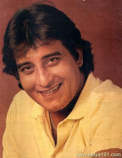 Vinod Khanna Vinod Khanna, Love Profile Picture, Old Film Stars, Retro Bollywood, Latest Funny Videos, Celebrity Caricatures, Film Star, Vintage Bollywood, Amitabh Bachchan