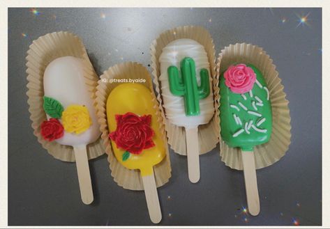 Mexican Theme Party Treats, Fiesta Rice Crispy Treats, Mexican Cakepops, Mexican Cakesicles, Mexican Themed Desserts Sweet Treats, Mexican Themed Cake Pops, Mexican Cakepop Ideas, Mexican Theme Cakesicles, Mexican Cake Pops Fiestas