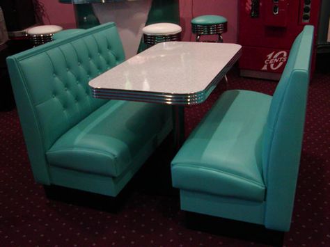 retro seating http://www.barsandbooths.com/ Retro Dining Room Chairs, Home Bars For Sale, Corner Bench Dining Table, Diner Booth, Booth Seat, Booth Table, 1990 Style, Retro Dining Rooms, Custom Home Bars