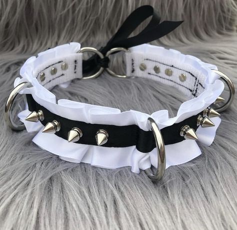 Cute Collars For Humans, Human Collars And Leash, Kitten Play Gear, Harness Fashion, Goth Accessories, Leather Rivets, Style Savvy, Swag Shoes, Choker Collar