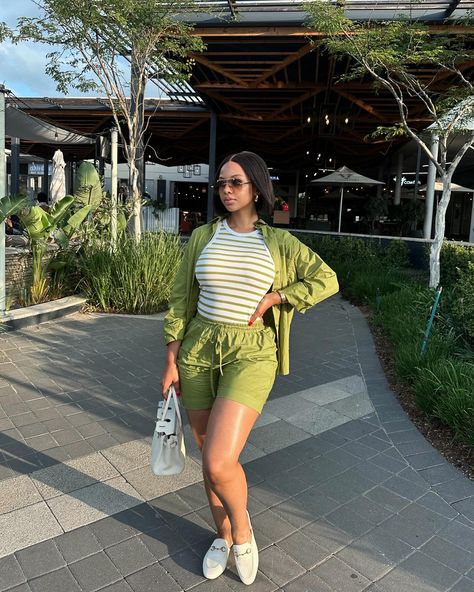 Instagram photo by Mihlali Ndamase • Feb 28, 2024 at 8:41 AM Mihlali Ndamase Outfits, Mihlali Ndamase, Luxury Hair, Summer Girls, Style Me, Wigs, Casual Outfits, Log In, Log