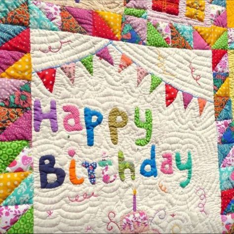 Happy birthday quilt Winter Bingo, Quilt Quotes, Birthday Quilt, Books Characters, Clean Up Day, Crafts Table, Cloth Ideas, Quilting Quotes, Bingo Sheets