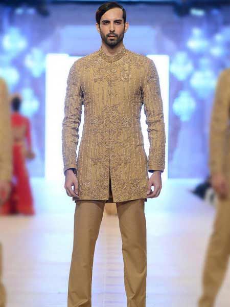 Latest cream off white short sherwani style new short sherwani styles 2017 sherwani for men in pakistan Short Sherwani For Men, Sherwani For Men Wedding Pakistani, Short Sherwani, Men Sherwani, Casual White Shirt, Sherwani For Men Wedding, Mens Fashion Suits Casual, Mens Fashion 2018, Mens Fashion Casual Shoes