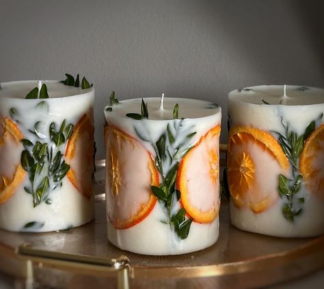 Dried Orange Candle, Fall Candle Crafts, Handmade Candles Ideas, Diy Herb Candles, Decorating With Candles, Rosemary Candles, Candles Cute, Apartment Boho, Handmade Candles Diy