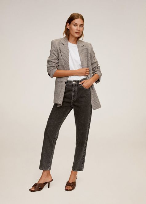 Gestructureerde geruite blazer - Dames | Mango Nederland Overshirt Women, Mango Blazer, Structured Blazer, Blazer Women, Check Fabric, Garment Labels, Leather Shirt, Double Breasted Blazer, Fall Wardrobe