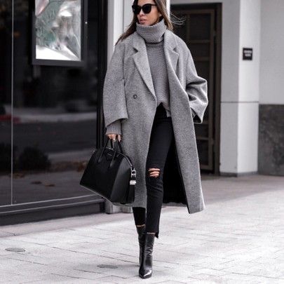 Lolario Style, Grey Coat Outfit, Layer Clothes, Slim Fit Coat, Trench Coat Outfit, Grey Trench Coat, Coat Outfit, Grey Coat, Layering Outfits