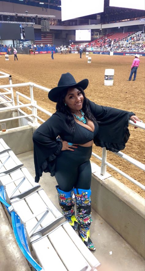 #westernstyle #blackcowgirls western outfits Cowgirl Outfits, Dolly Parton, City Girl, The Urban, Western Outfits, Western Fashion, African American, Cowboy Boots, Favorite Things