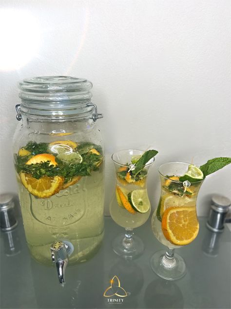 Coconut Orange Mojito! coconut, orange infused rum with fresh mint #mojito #flavoredmojito #cocktails #party #partydrinks 

https://www.instagram.com/p/CjNm1KfAQNI/?igshid=NDRkN2NkYzU= Tropical Mojito, Orange Mojito, Mojito, Mason Jars, Coconut, Orange, Quick Saves