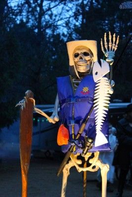 Halloween Decor--Skeleton fishing off dock Halloween Fishing Decor, Skeleton Fishing Halloween, Fishing Skeleton Decoration, Halloween Yard Decorations Skeletons, Campground Halloween Ideas, Halloween Camper Decorating Ideas, Dock Decorations, Camper Halloween Decorating Ideas, Halloween Campsite Decorating Ideas