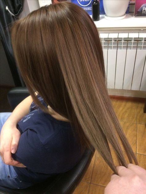 Brown Hair Looks, Brown Hair Inspo, Brown Hair Dye, Hair Color Light Brown, Hairstyles For Layered Hair, Light Hair Color, Haircuts Straight Hair, Stripe Fabric, Hair Stylist Life