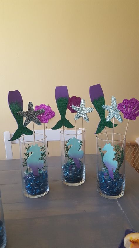 Mermaid Centerpieces, Diy Mermaid Birthday Party, Ariel Birthday Party, Diy Mermaid, Mermaid Birthday Party Decorations, Mermaid Theme Birthday Party, Ariel Birthday, Ideas Baby Shower, Mermaid Party Decorations