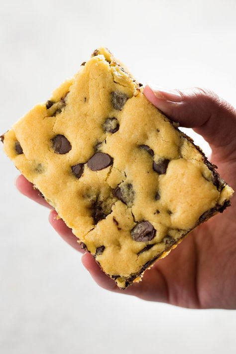 Cake Mix Cookies Bars, Cake Mix Bars, Best Cake Mix, Cake Mix Cookie, Cake Mix Cookie Bars, Recipes Using Cake Mix, Cookies Bars, Cake Mix Cookie Recipes, Chocolate Chip Cookie Bars