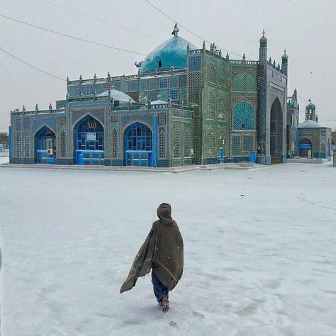 Mazar-e-Sharif Afghanistan. Afghanistan Landscape, Afghanistan Photography, Muslim Culture, Snow Images, A Snowy Day, Blue Mosque, Selling Prints, The Courtyard, Snowy Mountains