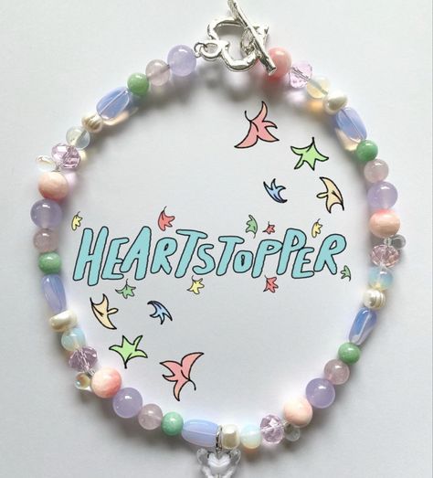 Heartstopper Beaded Bracelet, Heartstopper Bracelet Ideas, Heartstopper Jewelry, Heartstopper Bracelet, Ideas Para Pulseras, Pulseras Aesthetic, Pastel Cottagecore, Diy Kandi Bracelets, Jewerly Beads