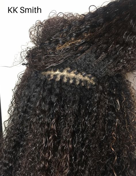 Micro Links Hair Extensions Curly, Curly Hair Micro Links, Curly Microlinks, Microlink Hair Extensions, Hair Muse, Micro Loop Hair Extensions, Natural Hair Routine, Quick Weave Hairstyles, Curly Hair Extensions