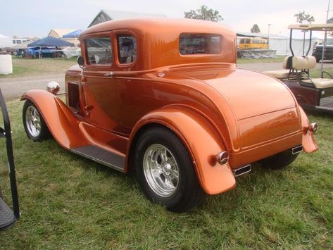 Street Rods Trucks, Street Rods For Sale, Chevy Hot Rod, Old Hot Rods, Classic Muscle Cars, Hot Rods Cars Muscle, Flying Vehicles, Custom Rods, Vintage Hot Rod