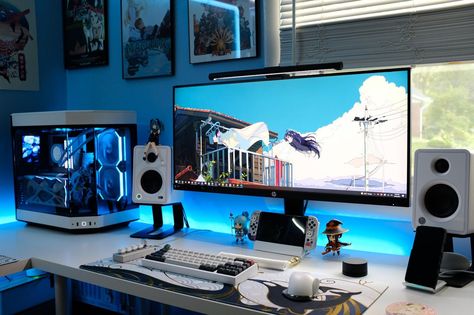 Hyte Y60, Pc Gaming Room, Gaming Cpu, White Sakura, Desk Setup Ideas, Best Gaming Setup, Room Gaming, Computer Setups, Setup Gaming