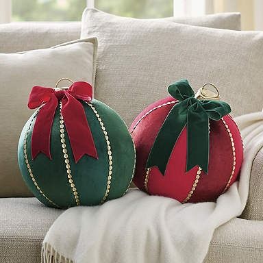 Lux Ornament Shaped Pillows Christmas Cheer Bows, Christmas Accent Pillows, Shaped Pillows, Christmas Home Decor Ideas, Bow Pillows, Living Room Christmas, Christmas Decorations Apartment, Velvet Bows, Christmas Apartment