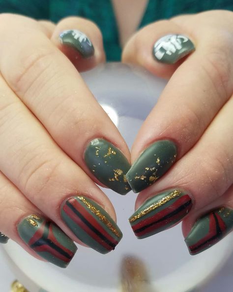 Kylo Ren Nails, Disney Star Wars Nails, Simple Star Wars Nails, Star Wars Nails Acrylic, Mandalorian Nail Designs, Subtle Star Wars Nails, Boba Fett Nails, Star Wars Inspired Nails, Mandalorian Nail Art