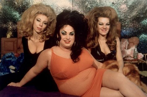 Female Trouble John Waters Movies, Feminist Movies, Female Trouble, John Waters, Club Kids, Great Films, Cultura Pop, Feature Film, Style Icons