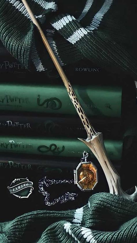 Snape Wallpaper, Aesthetic Slytherin, Weasley Sweater, Slytherin Snake, Sweater Ornaments, 40 Aesthetic, Slytherin Wallpaper, Slytherin Pride, Slytherin Harry Potter