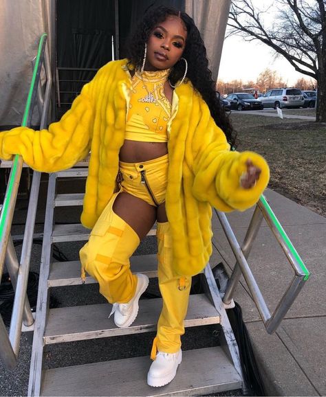 Yellow Rave Outfit, Concert Clothes, Yellow Y2k, Rapper Outfits, Baddie Aesthetic, Final Destination, Online Closet, Lady Dress, Yellow Outfit