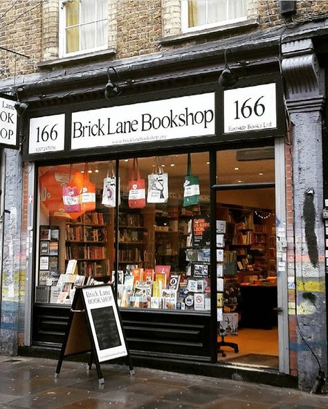 Brick Lane Bookshop, Beautiful Bookstores, Book Shops, Magical Book, Book Cafe, Brick Lane, Store Ideas, Book Store, Lucca