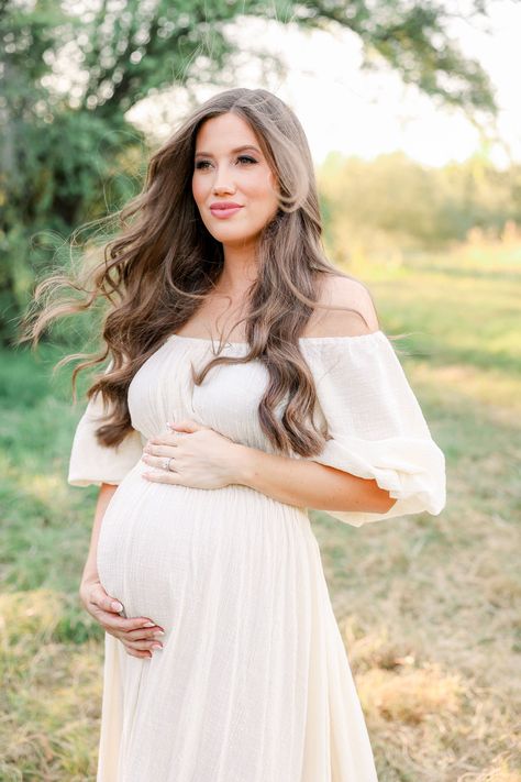 Free People Maternity, Maternity Dresses Photography, Maternity Photo Outfits, Maternity Photography Outdoors, Maternity Photography Poses Pregnancy Pics, Couple Pregnancy Photoshoot, Maternity Photography Couples, Morning Lavender, Beautiful Pregnancy