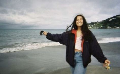 Disposable Camera Photography Beach, Film Photos Aesthetic, Film Cam, Film Pics, Gambar One Direction, Film Pictures, Disposable Camera, Trik Fotografi, Teenage Dream