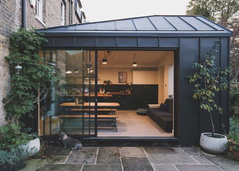 Zinc Cladding, Flat Roof Extension, Home Extensions, Mad About The House, Roof Extension, Room Extensions, House Design Ideas, Hotel Lounge, Modern Extension