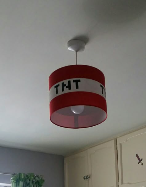 Minecraft Room Makeover, Minecraft Ceiling Light Ideas, Minecraft Ceiling Light, Minecraft Bedroom Bunkbed, Minecraft Light Switch Cover, Minecraft Bedroom Lamp, Minecraft Room Decor In Real Life, Hunter Bedroom, Tnt Minecraft