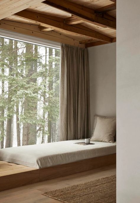 Home tour | A minimalist cabin in a Swedish forest | These Four Walls Swedish Forest, Minimalist Cabin, Built In Daybed, Forest Retreat, Winter Retreat, Japanese Furniture, Beautiful Cabins, Norm Architects, Wooden Cabins