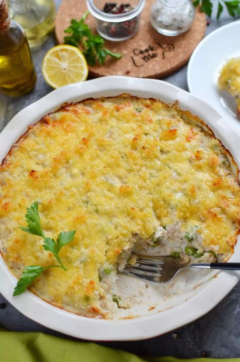 Tuna And Rice Casserole, Tuna Rice Casserole, Cheese And Rice Casserole, Tuna Meals, Tuna And Rice, Cupboard Recipes, Cheese And Rice, Rice Bake Recipes, Tuna Dishes