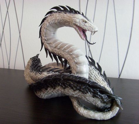 White snake statue - original handmade OOAK fantasy reptile sculpture figure figurine creature totem surreal black Fantasy Reptile, Snake Statue, Wolf Sculpture, Snake Art, White Snake, Fantasy Beasts, Alien Creatures, 웃긴 사진, Mystical Creatures