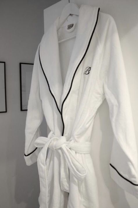 White Bath Robe Aesthetic, Bath Robe White, White Bath Robe, White Bathrobe Aesthetic, Bathroom Robe Aesthetic, Hotel Robe Aesthetic, White Robe Aesthetic, Bath Robe Aesthetic, Bathrobe Aesthetic