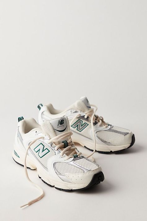 New Balance 530 Sneakers