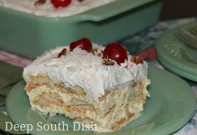 Pineapple Icebox Cake, made with layers of Nilla wafers, a blend of cream… Cream Cheese Pudding, Ice Box Cakes, Icebox Desserts, Cheese Pudding, Ice Box Cake, Icebox Cakes, Deep South Dish, Icebox Pie, Box Cakes