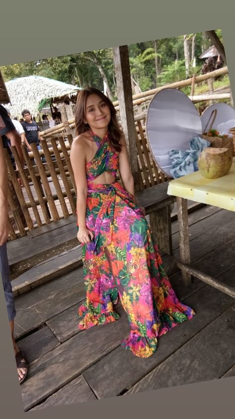 /// kathryn bernardo /// three words to forever /// Katheryn Bernardo, Kathryn Bernardo Hairstyle, Kathryn Bernardo Outfits, Daniel Padilla, Celeb Fashion, Teen Celebrities, Kathryn Bernardo, Celebrity Stars, Child Actresses