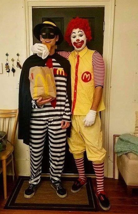 Hamburglar Costume, Ronald Mcdonald Costume, Clown Costumes, Clever Costumes, Clown Party, Matching Halloween Costumes, Great Halloween Costumes, Spooky Costumes, Duo Halloween Costumes