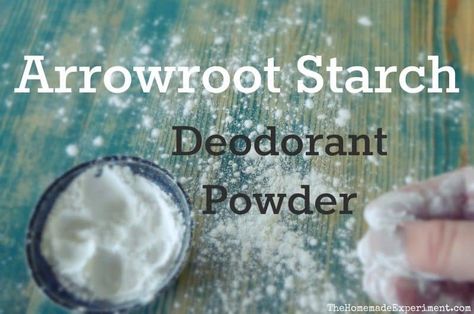 Here's a simple homemade deodorant powder using only cornstarch or arrowroot powder. Herbal Bath Recipes, Homemade Shoes, Deodorant Powder, Deodorize Shoes, Deodorant Recipes, Organic Deodorant, Diy Deodorant, Homemade Deodorant, Bath Recipes