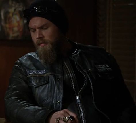 Opie Sons Of Anarchy, Opie Winston, Sons Of Anarchy Mc, Maladaptive Daydreaming, Jax Teller, Silly Cats Pictures, Sons Of Anarchy, Beautiful People, Leather Jacket