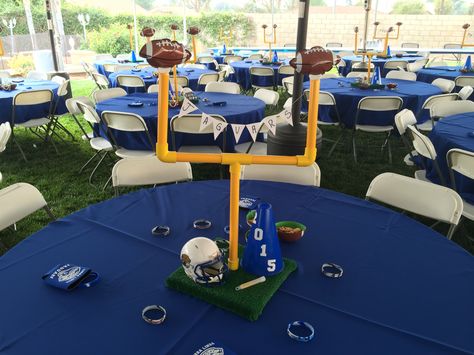 Cheerleader Banquet Ideas Centerpieces, Football Banquet Decorations High School, Football Theme Centerpieces, Football Centerpiece Ideas Diy, Megaphone Centerpieces, Football Centerpiece Ideas, Sports Themed Centerpieces, Sports Banquet Centerpieces, Football Banquet Centerpieces