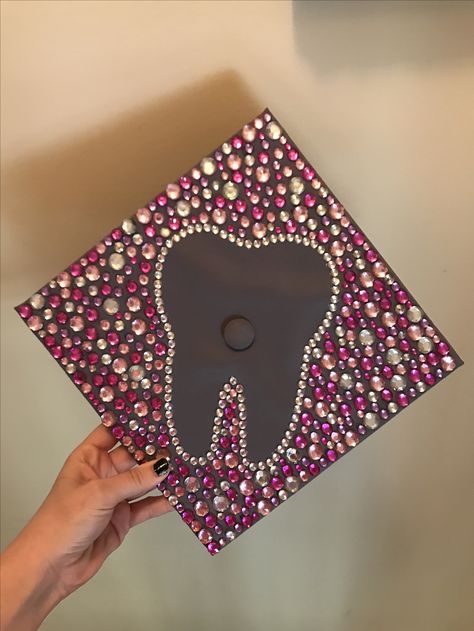 Dental hygiene graduation cap Molar Pre Dental Graduation Cap, Graduation Cap Designs Dental, Dental Graduation Cap, Dental Hygiene Graduation Cap, Rdh Graduation, Dental Hygiene Graduation, Dental Hygienist Graduation, Dental Graduation, Grad Cap Ideas