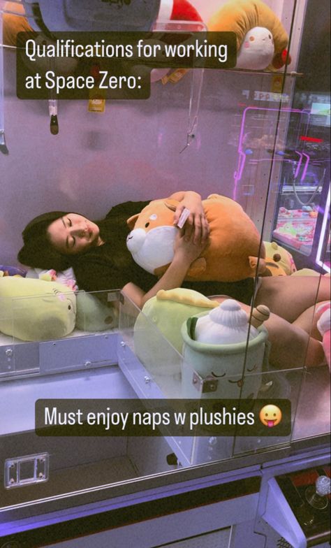 Girl sleeping inside giant claw machine Gatcha Machine Japan, Pokemon Cute, Inspo Poses, Claw Machine, Aesthetic Pink, Retro Aesthetic, Summer Activities, Summer Vacation, Orlando