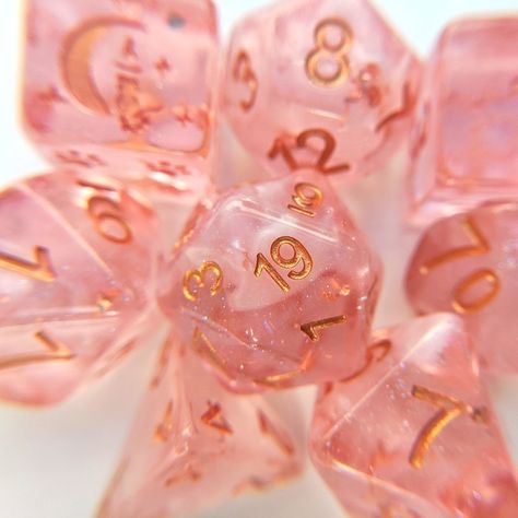 Diy Resin Dice, Dungeons And Dragons Table, Paw Heart, Dungeons And Dragons Dice, Polyhedral Dice, White Clouds, Custom Cat, Dice Set, Copper Foil