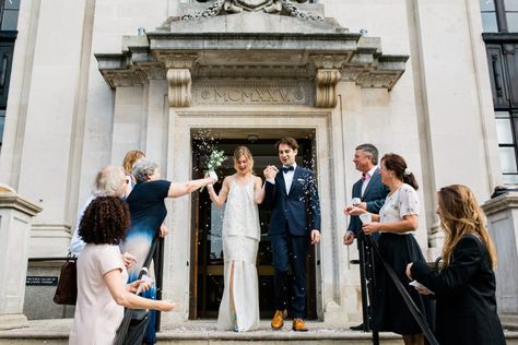 Islington Intimate Wedding - Eclection Photography Town Hall Wedding, London Bride, Better Version, London Town, Wedding Family, London Wedding, Family Wedding, Town Hall, London City