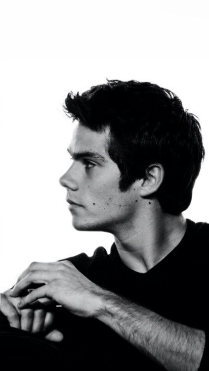 Dylan O'Brien | Side Profile Dylan O Brian, Dylan O Brien Cute, Dylan O Brain, Dylan Obrian, Dylan Obrien, Teen Wolf Dylan, Dylan Thomas, Teen Wolf Stiles, Teen Wolf Cast